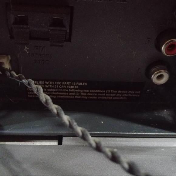 ✅ (SOLD) Philips micro system MC235B CD PLAYER AND RADIO - Picture 6 of 10